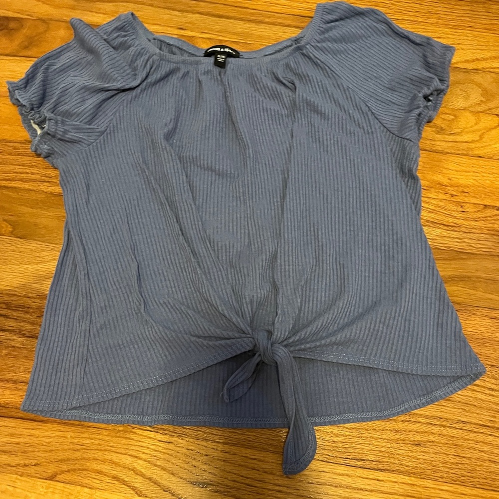 Moon&Stars blue ribbed cropped t shirt with front tie